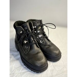 Vintage G.H. Bass & Co woman's leather ankle boots size 6m